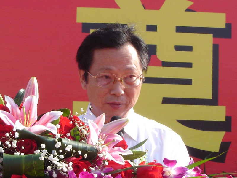 县委副书记庄建辉先生讲话