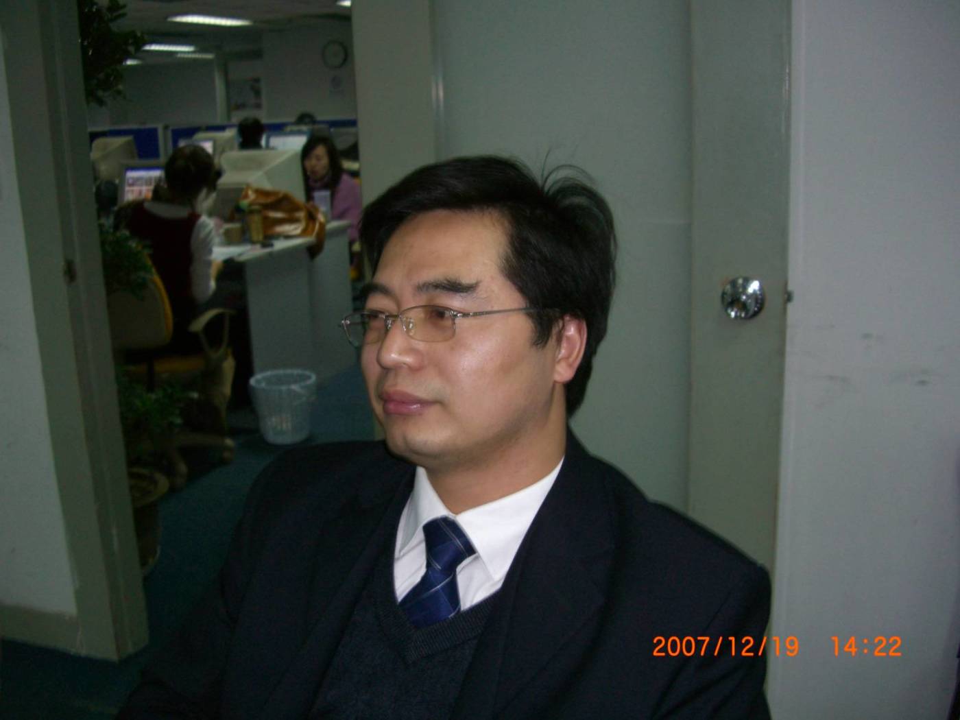 点击小图观看大图