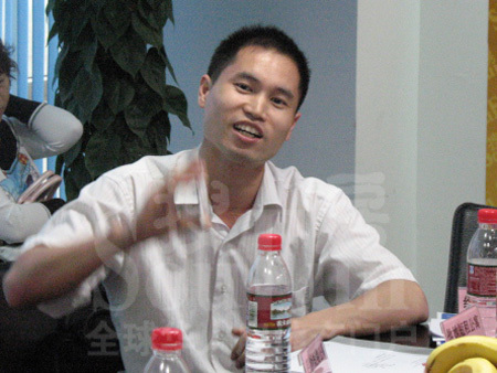 他她短租公寓:龙学福