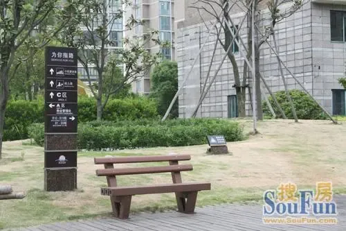 黄金海岸3室2厅2卫南朝向5000.00元/月出租