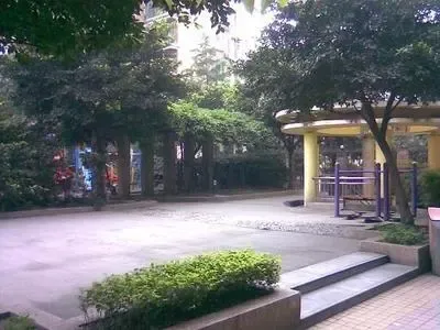 蔚蓝天地3室1厅1卫东南朝向3200.00元/月出租