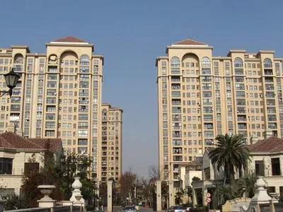 环球翡翠湾花园5室3厅3卫南北朝向17500.00元/月出租