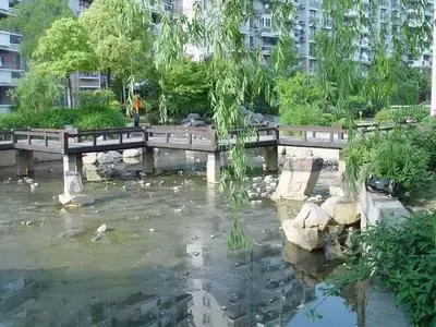 锦绣江南三期4室2厅1卫南北朝向7500.00元/月出租