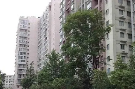 人和佳苑3室2厅2卫东南朝向3200.00元/月出租