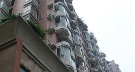 华尔道2室1厅1卫西南朝向2400.00元/月出租