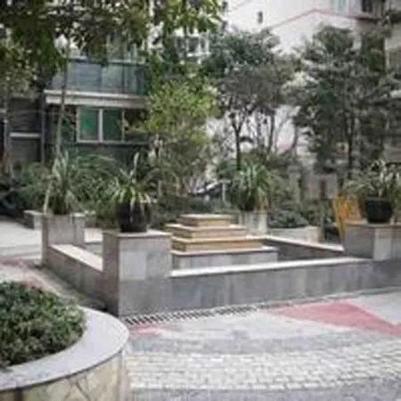 芙蓉华庭2室1厅1卫东南朝向2300.00元/月出租