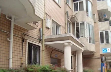 康欣苑3室2厅2卫南北朝向3800.00元/月出租