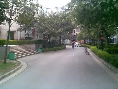 花样年华2室1厅1卫东南朝向1900.00元/月出租