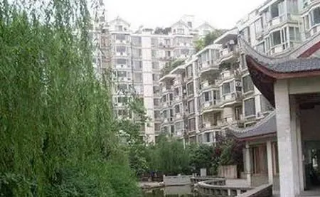 富临花园3室1厅2卫东南朝向3600.00元/月出租