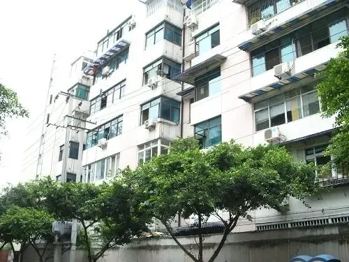 天涯石南街1号院2室1厅1卫南朝向2200.00元/月出租