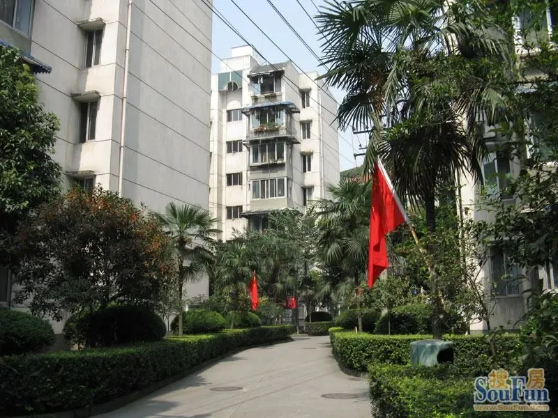 百寿路7号院2室1厅1卫东南朝向1900.00元/月出租