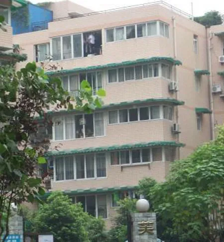 双兴名邸四季春天1室1厅1卫南朝向1600.00元/月出租