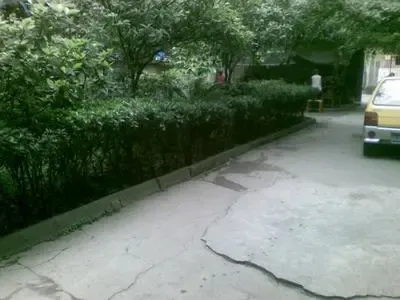 石人西路33号院3室1厅1卫南朝向1500.00元/月出租