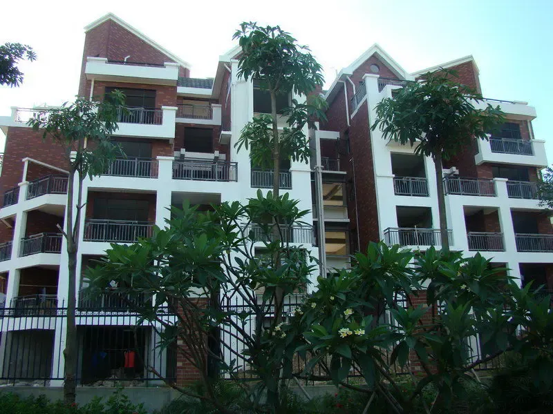 融晟公园大地4室2厅2卫东南朝向1400.00元/月出租