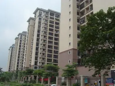 碧翠华庭3室1厅1卫南朝向2800.00元/月出租