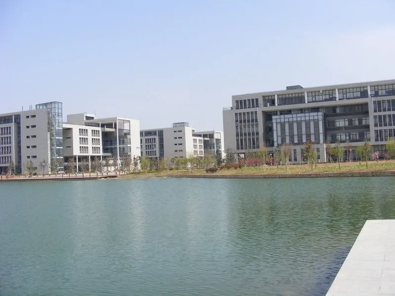 00米矿大南湖校区