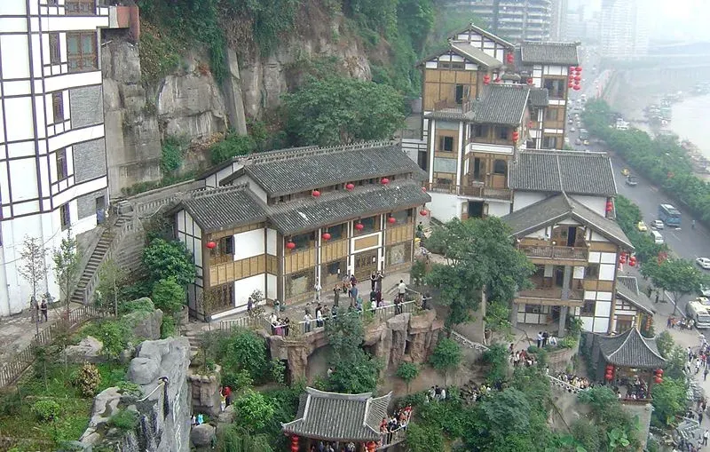 重庆因江而兴 滨江商铺潜力大 最小面积20多平