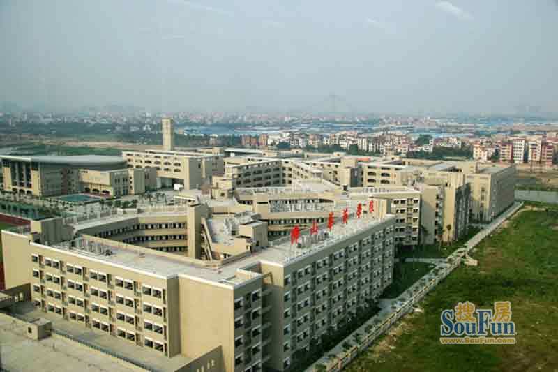 凯德瀚城的相册-凯德瀚城周边500米华英中学 