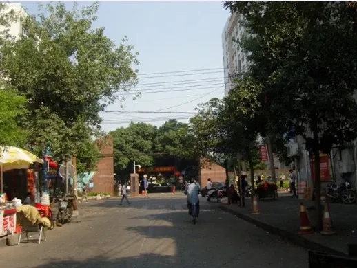 天佑路住宅楼2室1厅1卫南朝向1800.00元/月出租