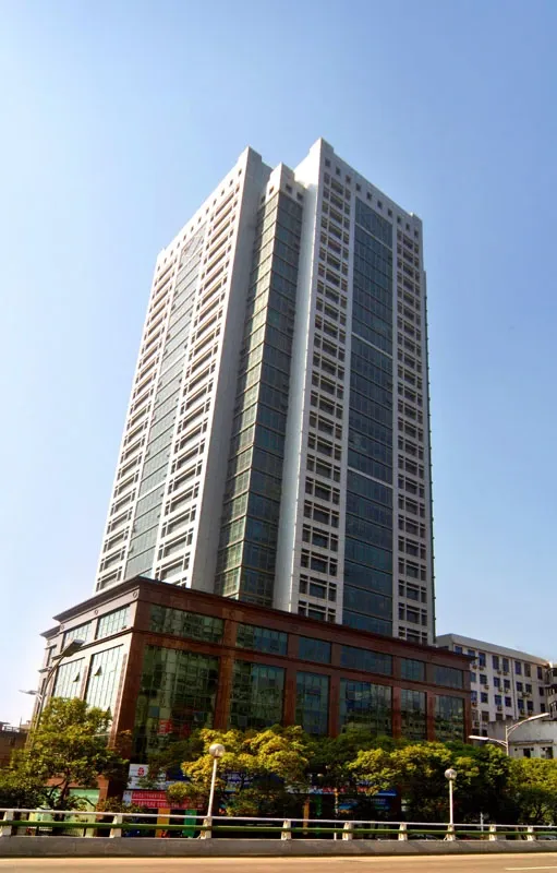 华龙国际大厦2室1厅1卫南朝向8000.00元/月出租