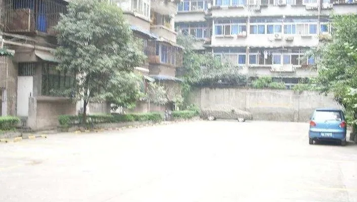 一环路南三段11号院2室1厅1卫东朝向2400.00元/月出租