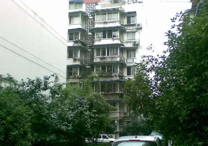 玉洁东街2号院1室1厅1卫南朝向1980.00元/月出租