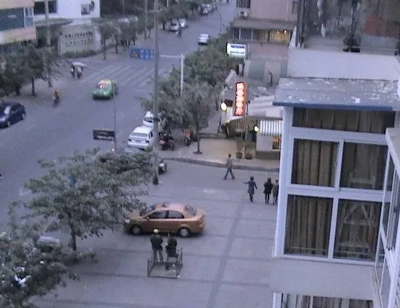 东顺城南街51号院2室1厅1卫东南朝向2500.00元/月出租