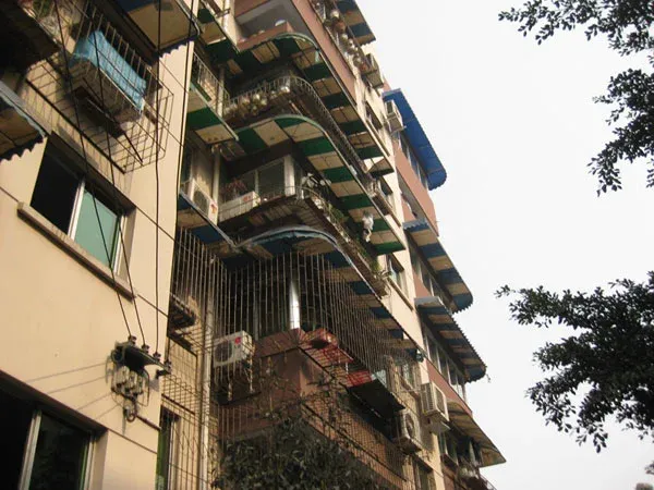 锦江宾馆宿舍2室1厅1卫北朝向1700.00元/月出租