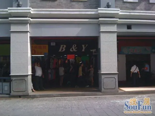上九路小区1室1厅1卫东南朝向1900.00元/月出租