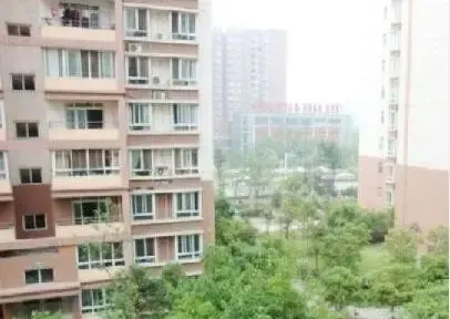 华南苑2室1厅1卫东北朝向2200.00元/月出租