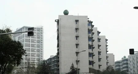 府河月楿俊苑3室2厅1卫西南朝向3500.00元/月出租