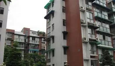 金洲半岛3室2厅2卫南北朝向1350.00元/月出租