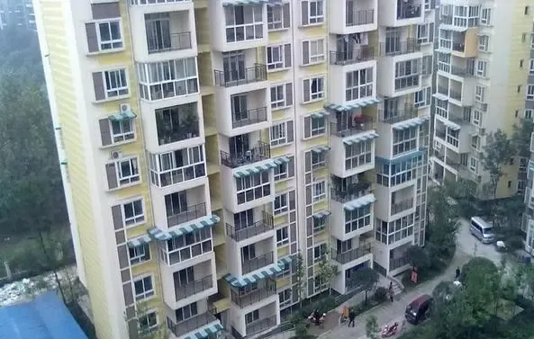 顺江锦苑1室1厅1卫东南朝向2000.00元/月出租