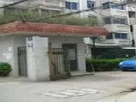 信元公寓4室2厅2卫南朝向2000.00元/月出租