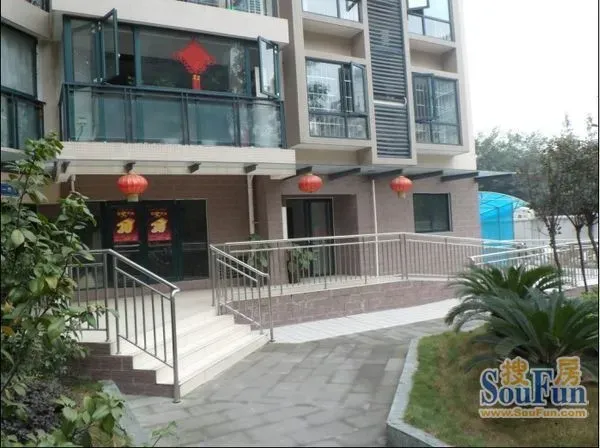 锦华雅居3室1厅1卫东南朝向3500.00元/月出租