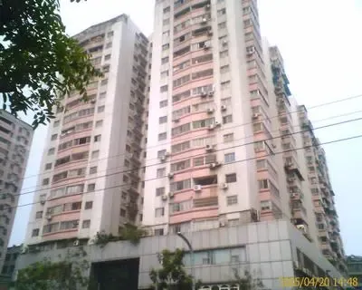港丰大厦1室1厅1卫东南朝向3400.00元/月出租