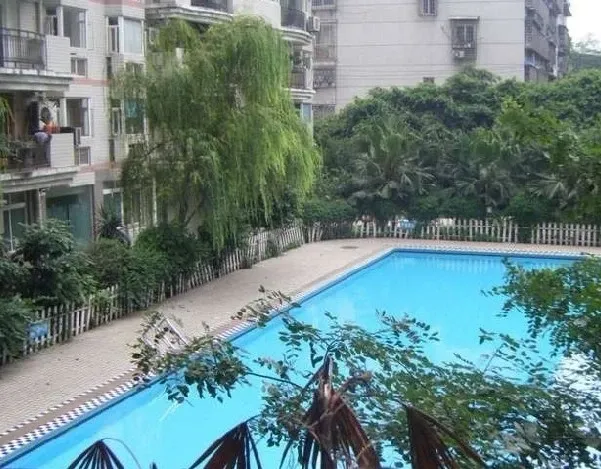 翠海庭华西苑3室1厅1卫东南朝向3000.00元/月出租