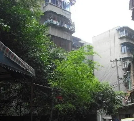 鼓楼北三街63号院3室1厅1卫南朝向3000.00元/月出租