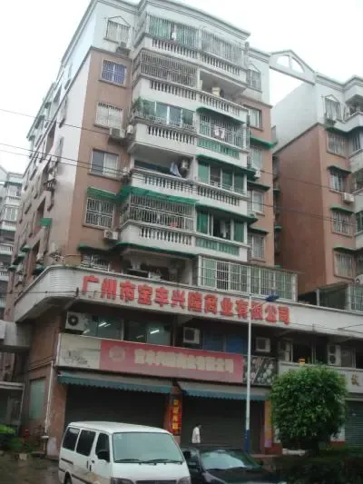 鹤盛路福盛花苑3室2厅1卫东南朝向2800.00元/月出租