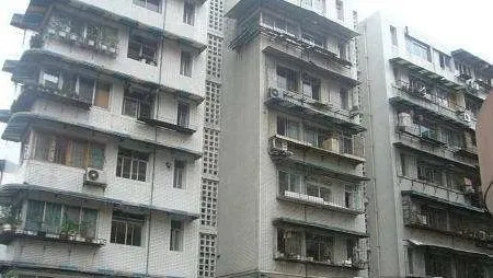 宏城公寓3室2厅1卫南朝向2900.00元/月出租