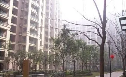 华凌尚城2室1厅1卫南朝向2100.00元/月出租