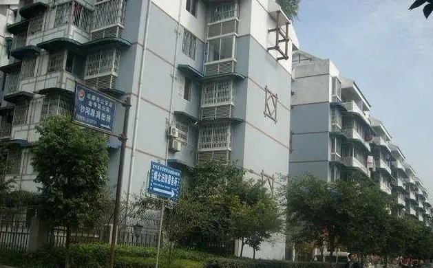 杨柳新屯2室1厅1卫东南朝向1700.00元/月出租