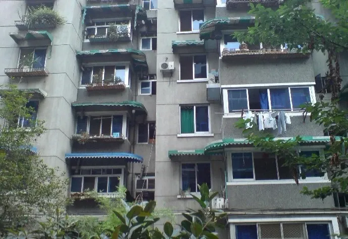 怡福路104号院二手房实景图