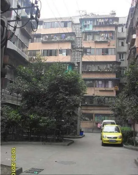 二环路东三段2号院2室1厅1卫东朝向1700.00元/月出租