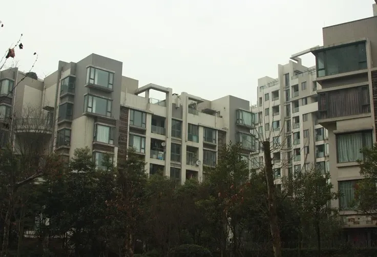 中海国际社区蓝岸3室2厅2卫东南朝向3800.00元/月出租