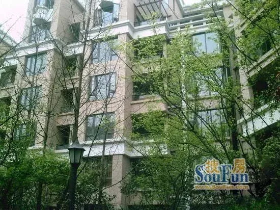 中海国际社区碧林3室1厅2卫东南朝向2500.00元/月出租