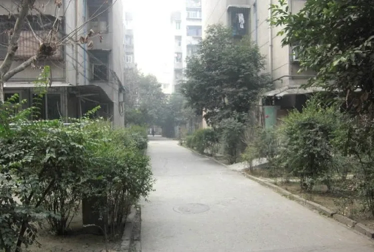 战旗东路9号院1室1厅1卫南朝向1800.00元/月出租