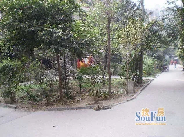 战旗东路7号院1室1厅1卫西朝向1580.00元/月出租