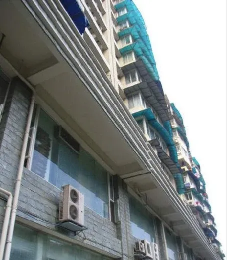 迪康银色诗典2室1厅1卫西南朝向2200.00元/月出租