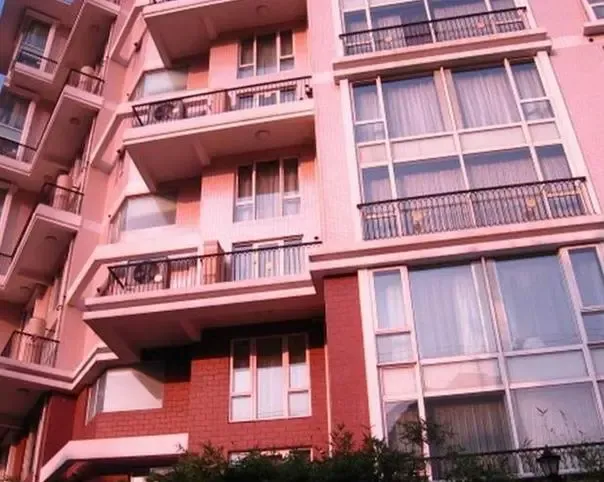 新华阳光豪庭3室2厅1卫南朝向45000.00元/月出租